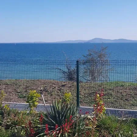 сарафово лукс гарден първа линия Lägenhet Burgas