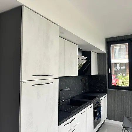 Apartmán сарафово лукс гарден първа линия Burgas City