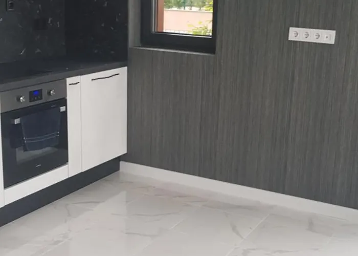 сарафово лукс гарден първа линия